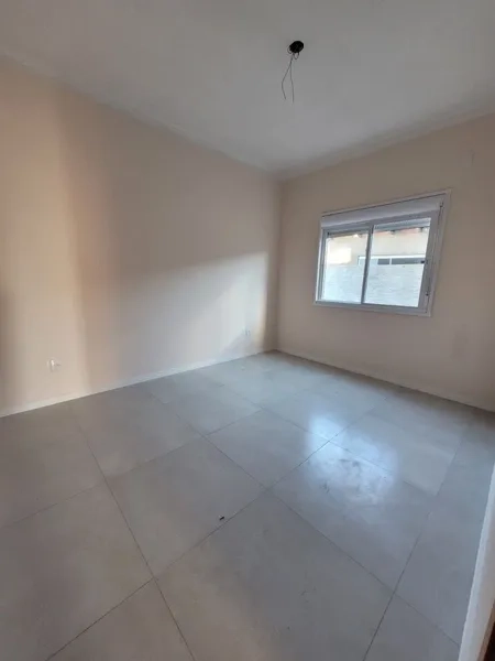 CASA GEMINADA ACONCHEGANTE- JARDIM BEIRA MAR: 3ª foto da galeria de imagens do imóvel