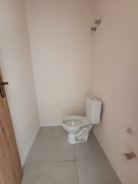 CASA GEMINADA ACONCHEGANTE- JARDIM BEIRA MAR: 8ª foto da galeria de imagens do imóvel