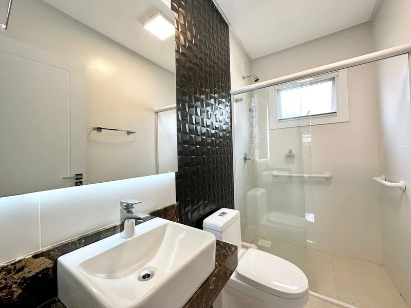 Casa com 4 suítes no condomínio Dubai: 2ª foto da galeria de imagens do imóvel