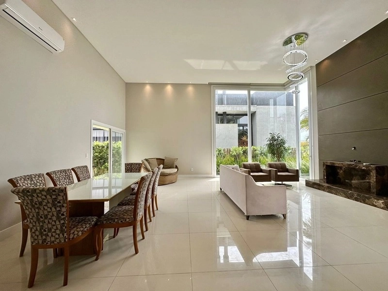 Casa com 4 suítes no condomínio Dubai: 14ª foto da galeria de imagens do imóvel