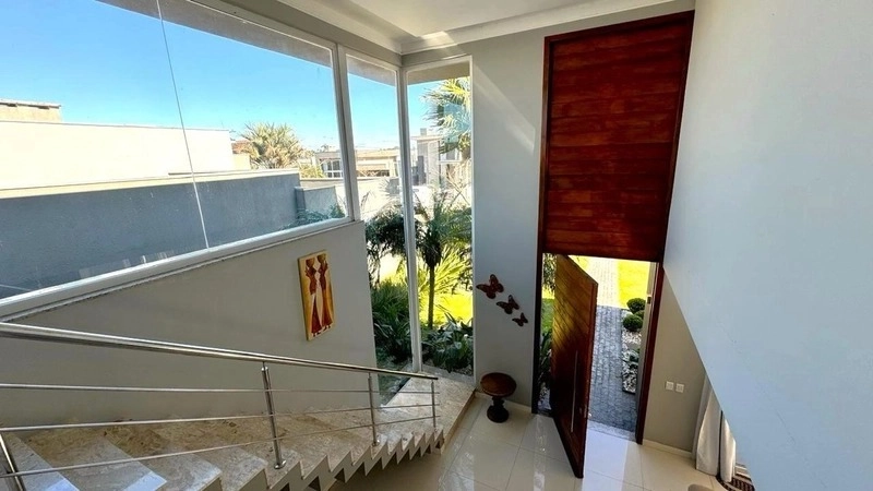 Casa com 4 dormitórios no condomínio Dubai: 2ª foto da galeria de imagens do imóvel