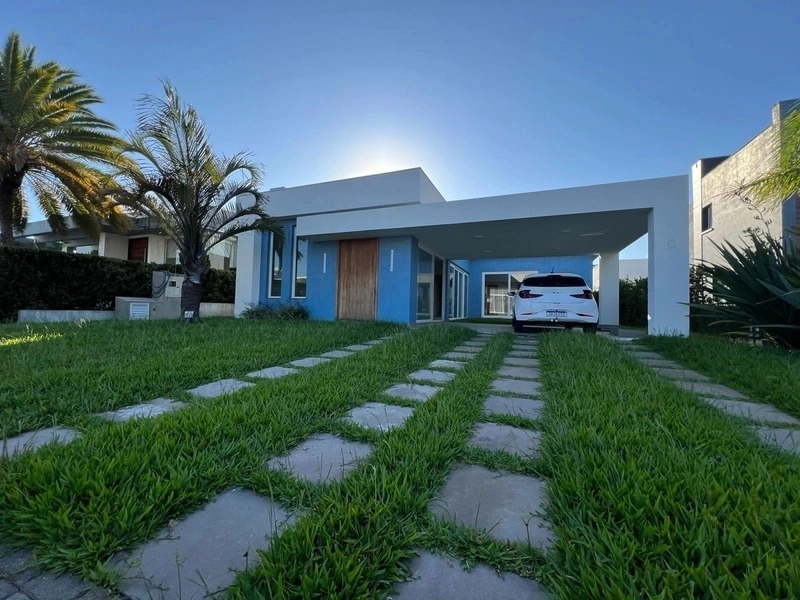 Casa com 4 suítes no condomínio Dubai: 1ª foto da galeria de imagens do imóvel