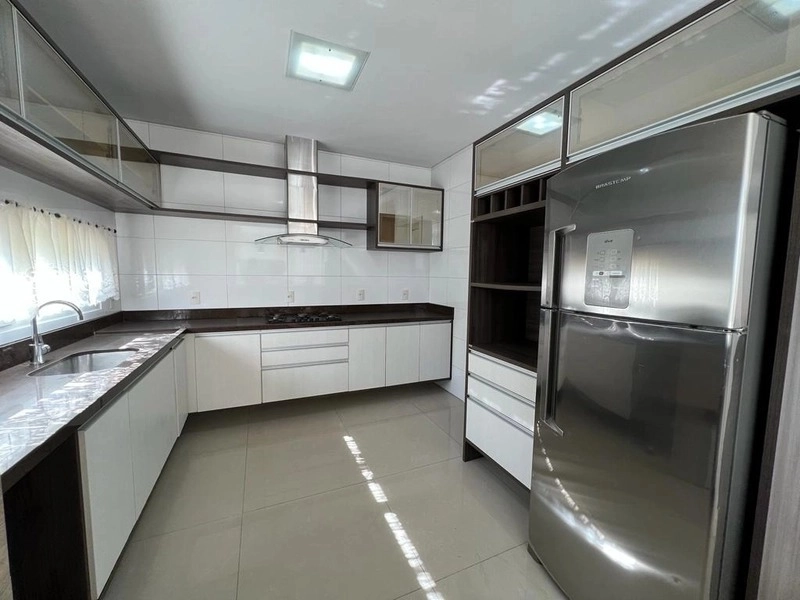 Casa mobiliada com 4 suítes no condomínio Dubai: 22ª foto da galeria de imagens do imóvel