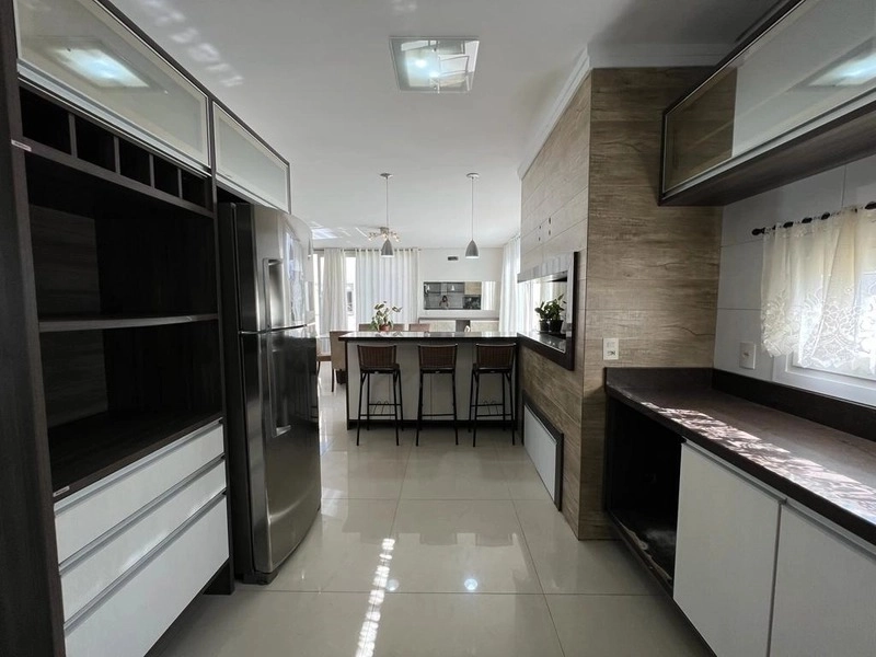 Casa mobiliada com 4 suítes no condomínio Dubai: 18ª foto da galeria de imagens do imóvel