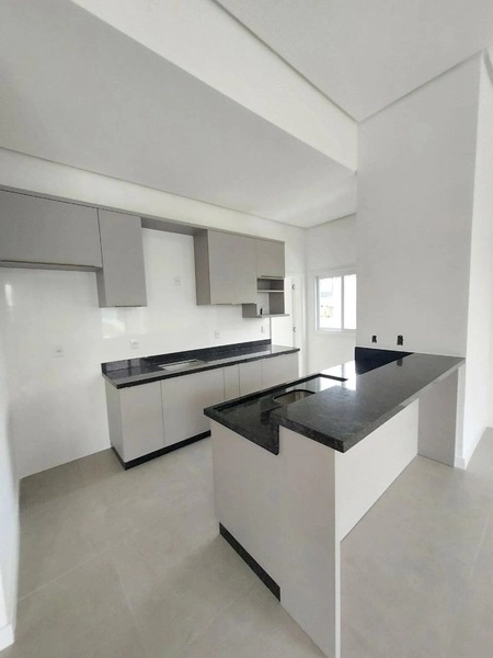 Linda Casa com Piscina no Condomínio Dubai!: 5ª foto da galeria de imagens do imóvel