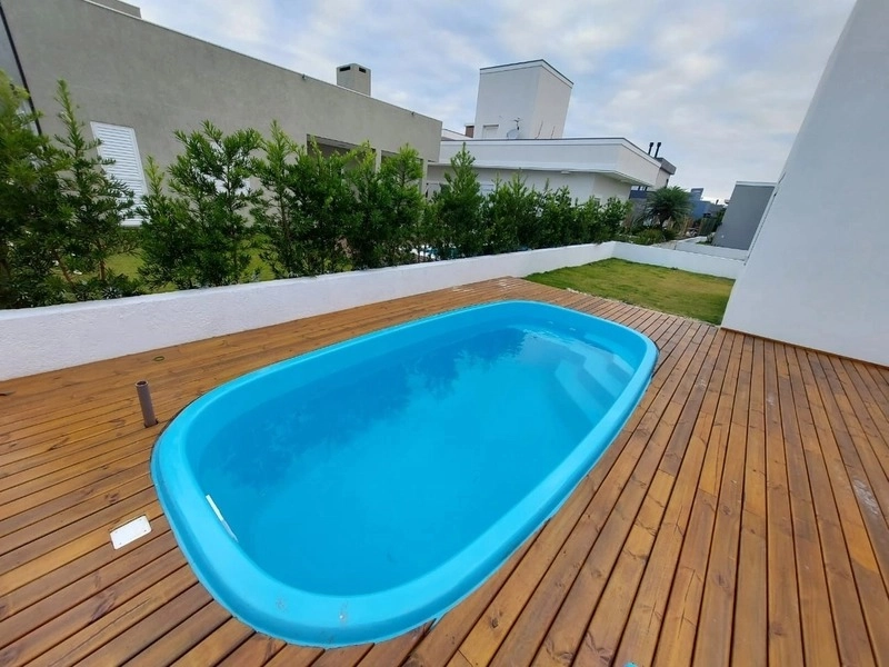 Linda Casa com Piscina no Condomínio Dubai!: 2ª foto da galeria de imagens do imóvel