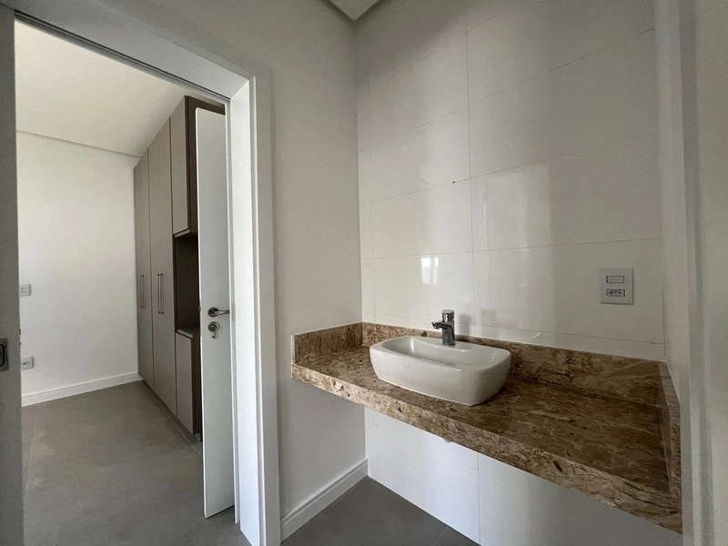 Linda Casa com Piscina no Condomínio Dubai!: 10ª foto da galeria de imagens do imóvel