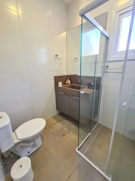 CASA NO CONDOMÍNIO DUBAI RESORT: 3ª foto da galeria de imagens do imóvel