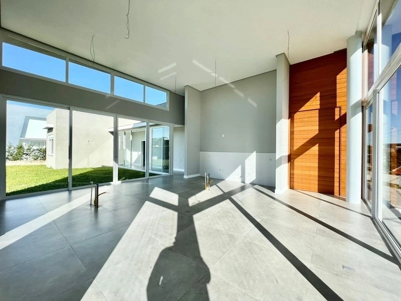 CASA NO CONDOMÍNIO DUBAI RESORT: 2ª foto da galeria de imagens do imóvel