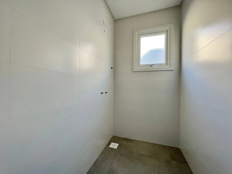 CASA NO CONDOMÍNIO DUBAI RESORT: 7ª foto da galeria de imagens do imóvel