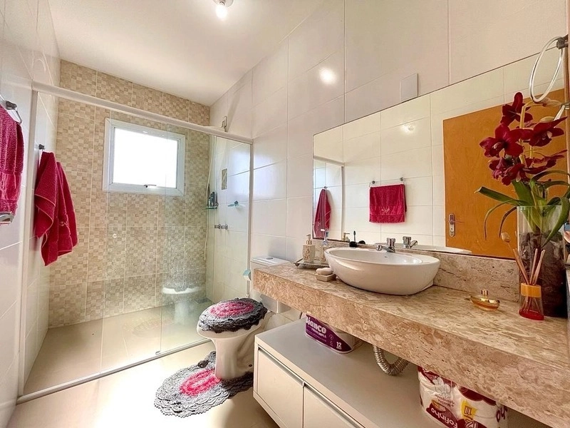 CASA ACONCHEGANTE NO CONDOMINIO DUBAI RESORT: 2ª foto da galeria de imagens do imóvel