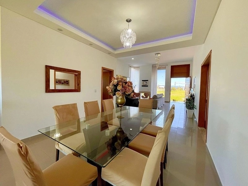 CASA ACONCHEGANTE NO CONDOMINIO DUBAI RESORT: 16ª foto da galeria de imagens do imóvel