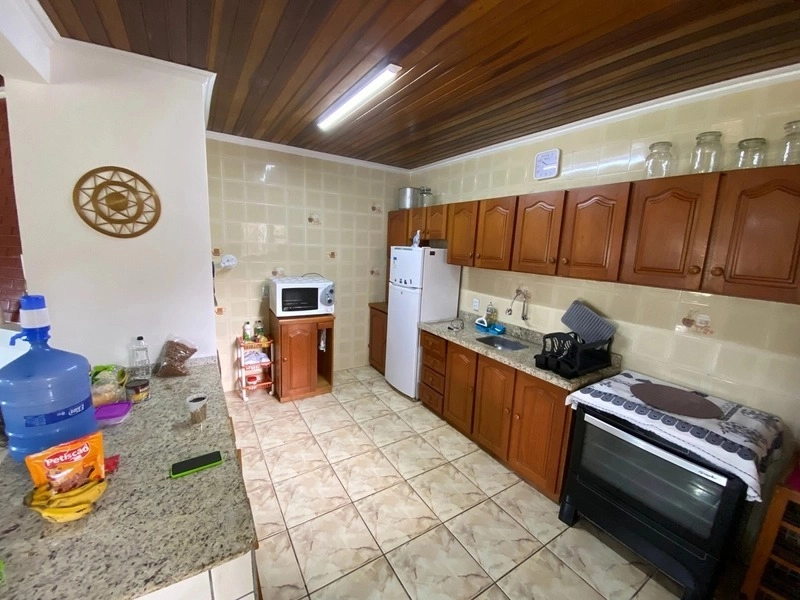 Casa 1 quadra do mar no Araçá - 3 dormitórios (1 suíte) junto ao Hotel: 7ª foto da galeria de imagens do imóvel