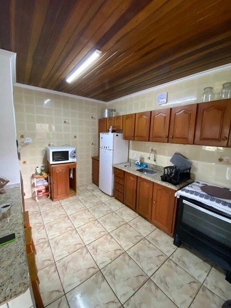 Casa 1 quadra do mar no Araçá - 3 dormitórios (1 suíte) junto ao Hotel: 5ª foto da galeria de imagens do imóvel