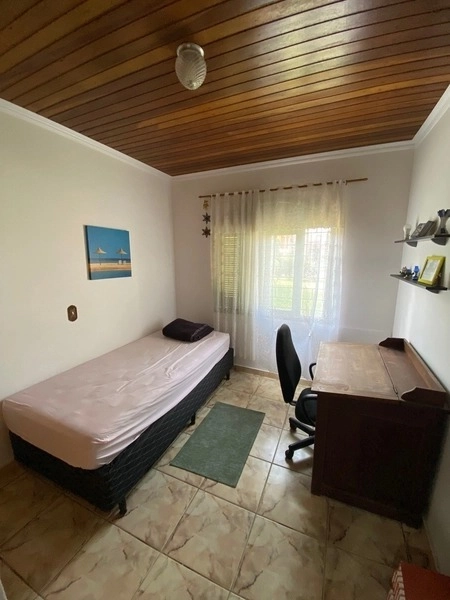 Casa 1 quadra do mar no Araçá - 3 dormitórios (1 suíte) junto ao Hotel: 11ª foto da galeria de imagens do imóvel
