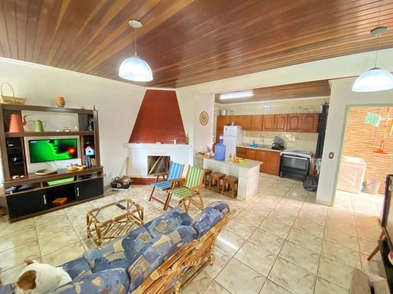 Casa 1 quadra do mar no Araçá - 3 dormitórios (1 suíte) junto ao Hotel: 9ª foto da galeria de imagens do imóvel
