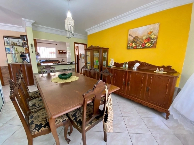 Casa bairro nobre próxima ao mar: 9ª foto da galeria de imagens do imóvel