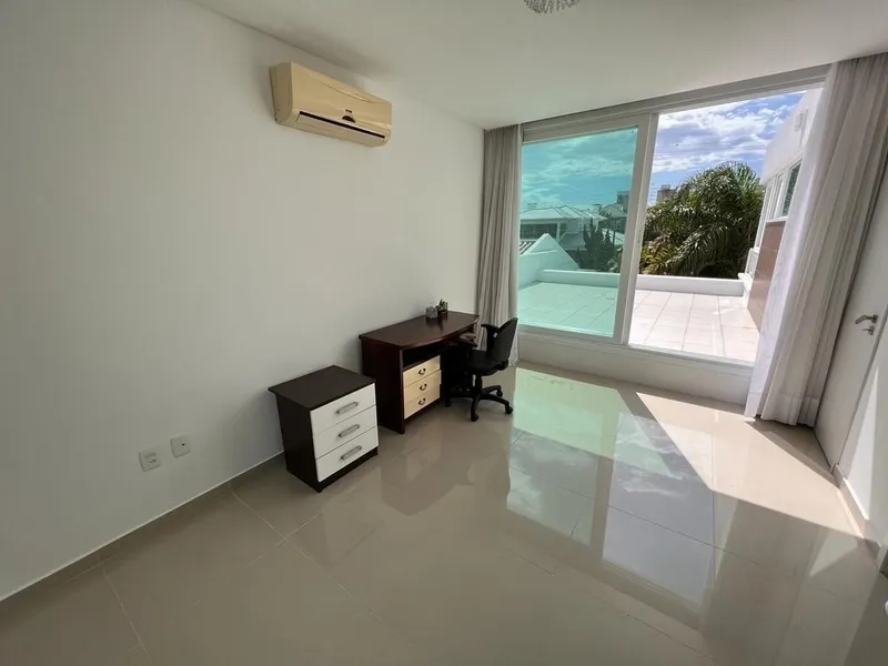Casa de cinema com 4 Suítes e piscina no condomínio Condado: 7ª foto da galeria de imagens do imóvel