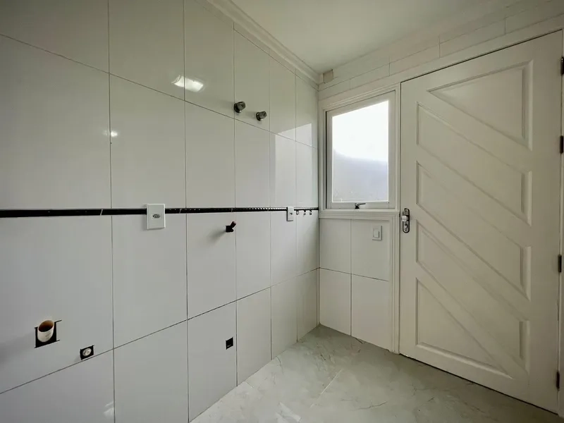 Casa com 3 suítes no condomínio Dubai: 9ª foto da galeria de imagens do imóvel