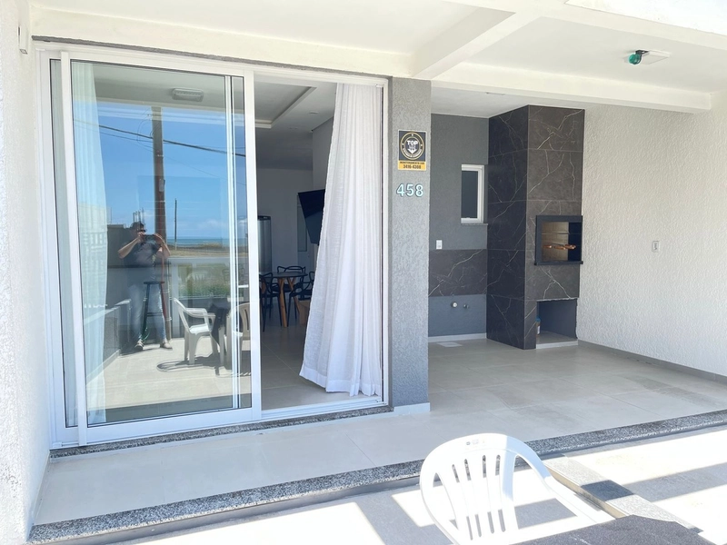 Sobrado com 2 dormitórios mobiliado e sacada com vista para o mar: 11ª foto da galeria de imagens do imóvel