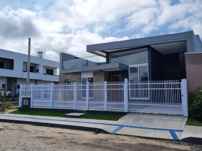 Casa 3 dormitórios com terraço pronta para moradia: 2ª foto da galeria de imagens do imóvel