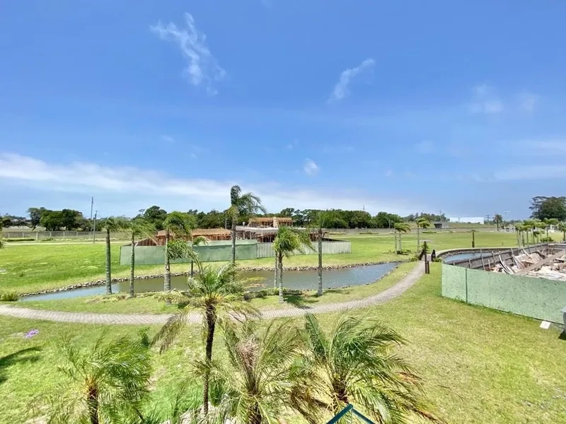 LINDO SOBRADO NO CONDOMÍNIO ILHAS RESORT: 4ª foto da galeria de imagens do imóvel