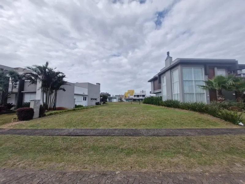 Terreno com ótima localização no condomínio Ilhas Resort: 5ª foto da galeria de imagens do imóvel