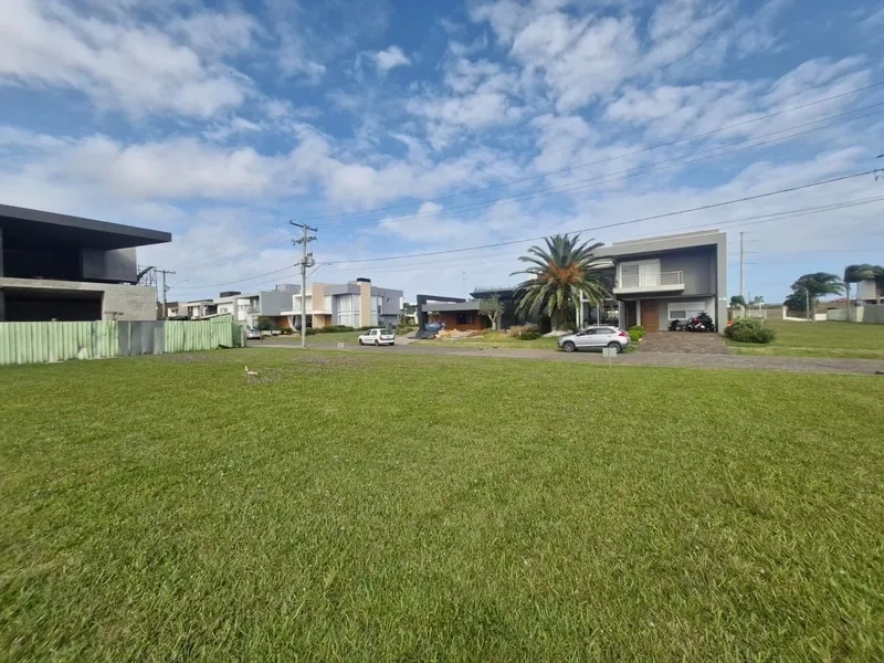 Terreno com 608m² frente Leste no condomínio Ilhas Resort: 6ª foto da galeria de imagens do imóvel