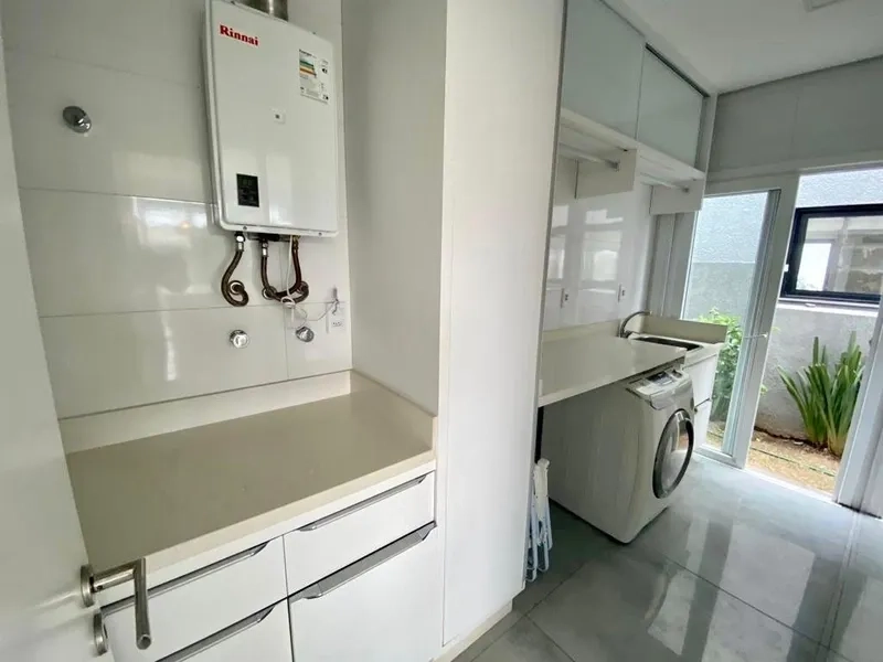 Casa com 4 suítes mobiliada e decorada no condomínio Ilhas Resort: 5ª foto da galeria de imagens do imóvel