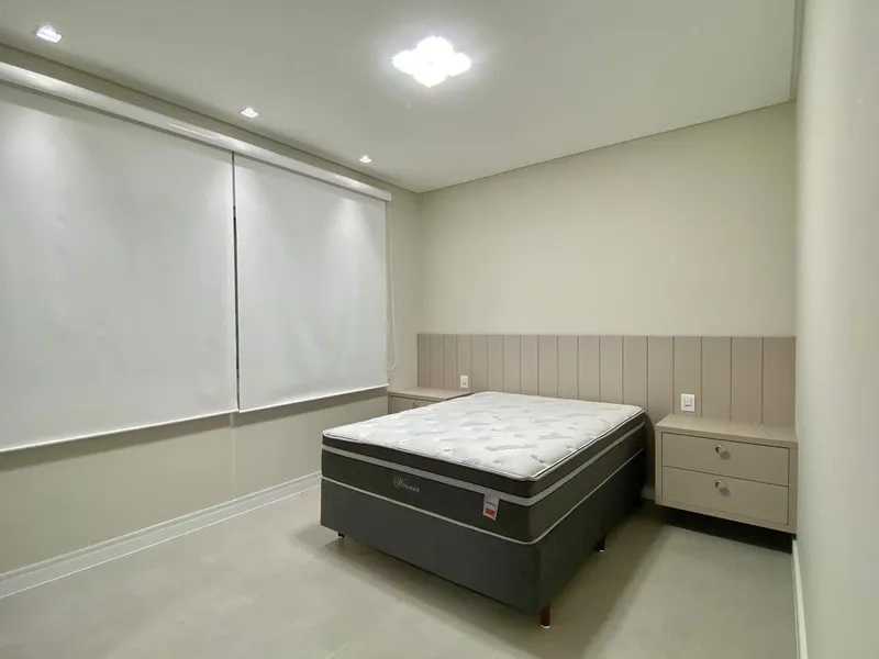 Casa com 4 suítes mobiliada no condomínio: 3ª foto da galeria de imagens do imóvel