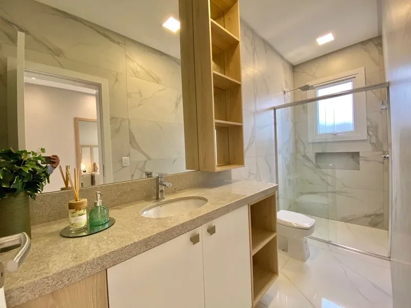 Casa com 4 suítes e piscina no condomínio Ilhas Resort: 7ª foto da galeria de imagens do imóvel