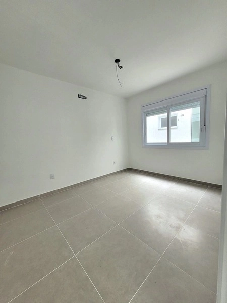 CASA 3 DORMITÓRIOS (1 SUÍTE) NA ZONA NOVA PRÓXIMO AO CENTRO DE CAPÃO: 7ª foto da galeria de imagens do imóvel
