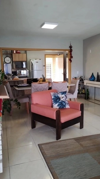 CASA À 3 QUADRAS DO MAR - 3 DORMITÓRIOS: 3ª foto da galeria de imagens do imóvel