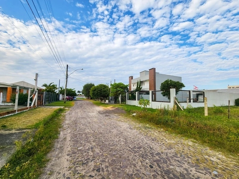 TERRENO EM EXCELENTE LOCALIZAÇÃO- BAIRRO ARAÇA: 3ª foto da galeria de imagens do imóvel