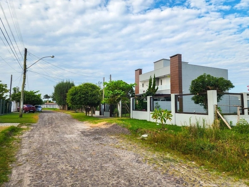 TERRENO EM EXCELENTE LOCALIZAÇÃO- BAIRRO ARAÇA: 2ª foto da galeria de imagens do imóvel