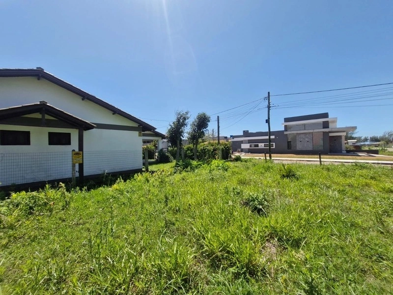 Terreno com ótima posição solar bem localizado: 2ª foto da galeria de imagens do imóvel
