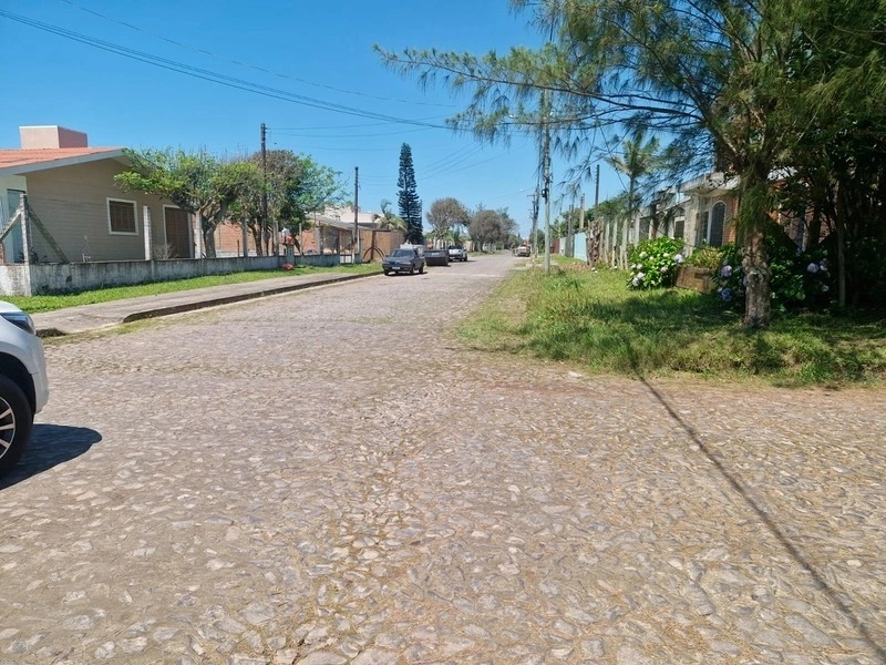 Terreno com ótima posição solar bem localizado: 5ª foto da galeria de imagens do imóvel