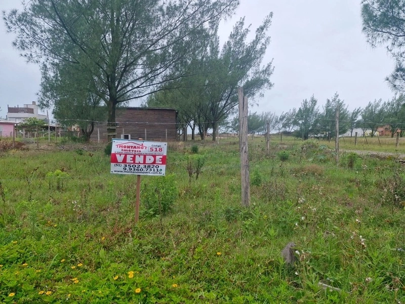 Terreno a poucos metros da praia pronto para construir: 4ª foto da galeria de imagens do imóvel