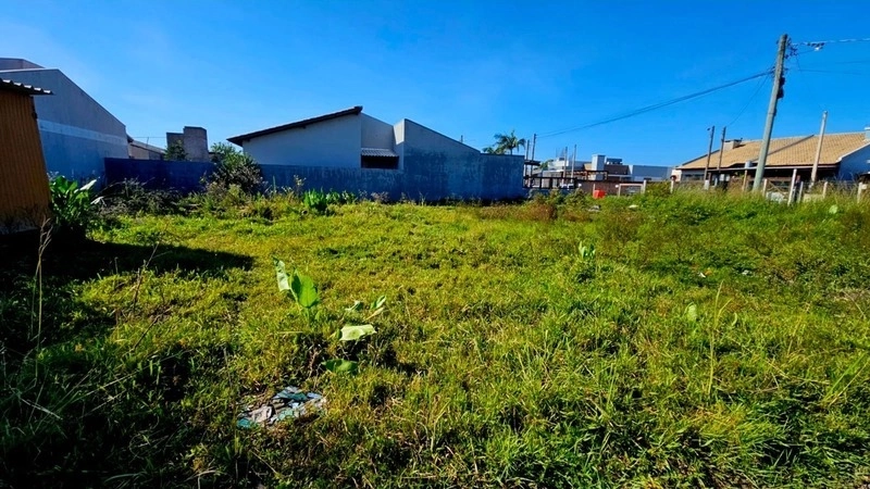 Terreno de esquina com ótima localização no bairro Guarani: 1ª foto da galeria de imagens do imóvel