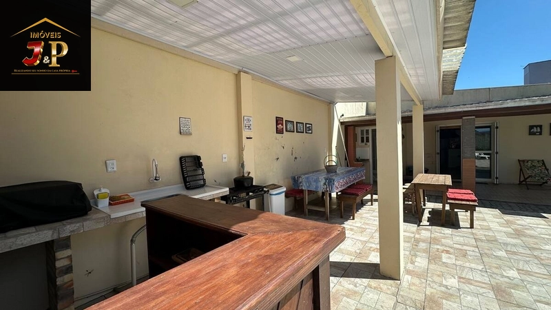 Casa com 2 terrenos, 3 quartos e piscina a 150m do mar: 12ª foto da galeria de imagens do imóvel