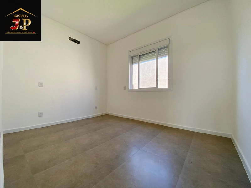 Casa na avenida com 2 dormitórios: 12ª foto da galeria de imagens do imóvel
