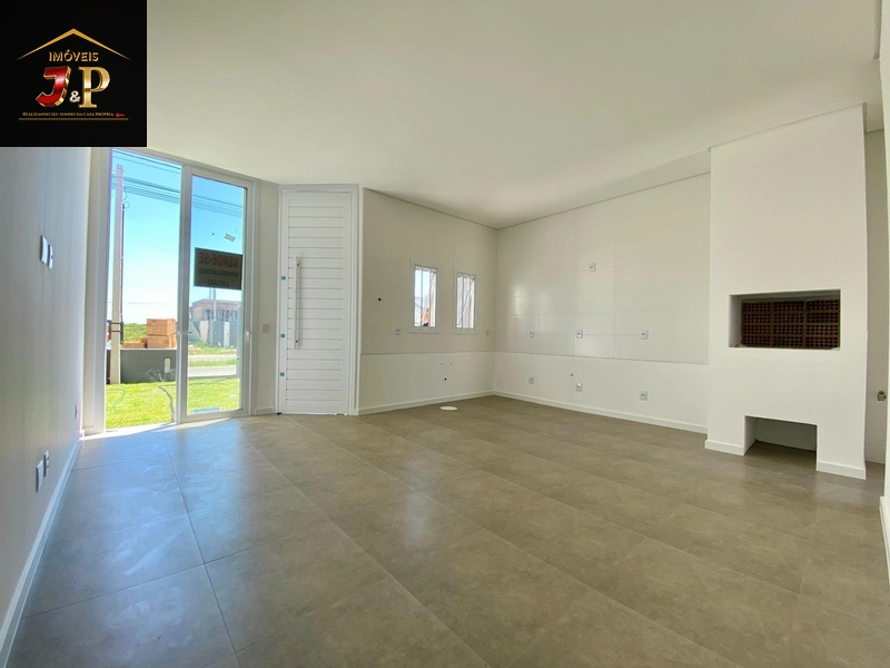 Casa na avenida com 2 dormitórios: 4ª foto da galeria de imagens do imóvel