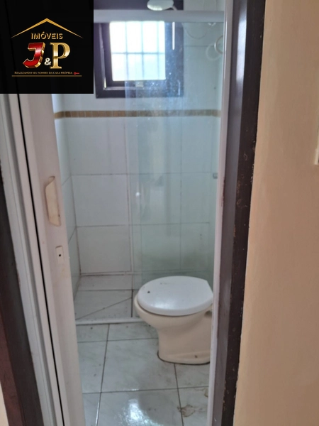 Casa no centro com 2 dormitórios e grande pátio: 11ª foto da galeria de imagens do imóvel