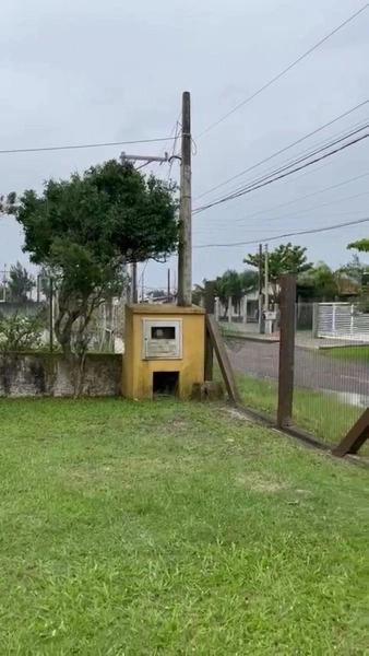 CASA COM 2 TERRENOS MUITO BEM LOCALIZADA NO ARAÇÁ -CAPÃO DA CANOA: 5ª foto da galeria de imagens do imóvel
