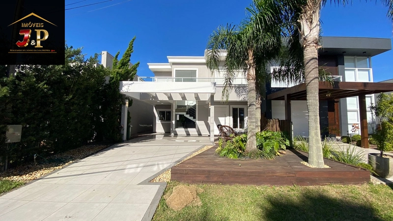 Casa de alto padrão com 3 dormitórios: 3ª foto da galeria de imagens do imóvel