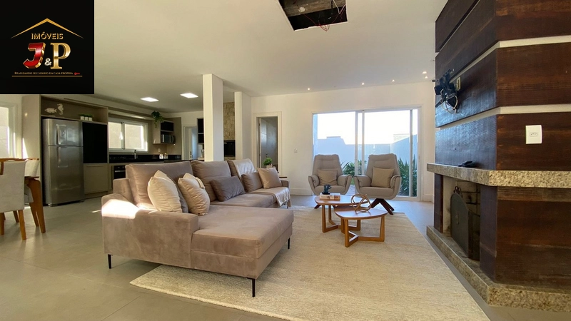 Casa de alto padrão com 3 dormitórios: 6ª foto da galeria de imagens do imóvel