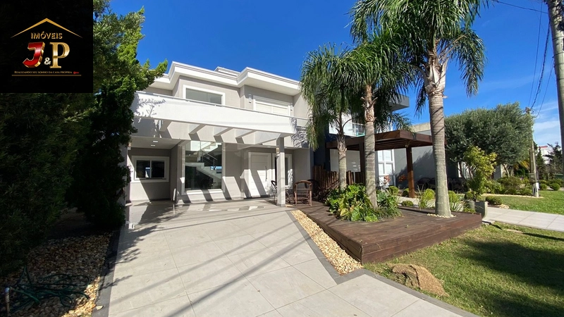 Casa de alto padrão com 3 dormitórios: 1ª foto da galeria de imagens do imóvel