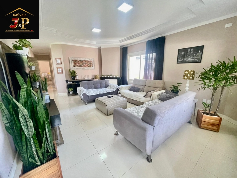 Casa incrível com 3 dormitórios à 3 quadras do mar: 16ª foto da galeria de imagens do imóvel