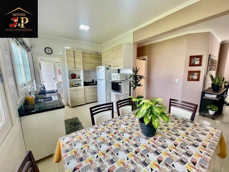 Casa incrível com 3 dormitórios à 3 quadras do mar: 26ª foto da galeria de imagens do imóvel