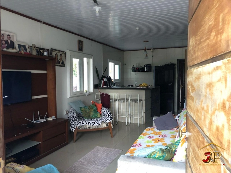 Casa mobiliada com 3 dormitórios e anexo nos fundos: 3ª foto da galeria de imagens do imóvel